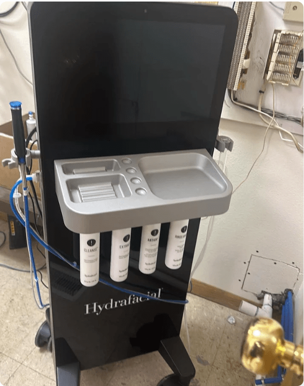 Hydrafacial Syndeo (2023) - Image 4