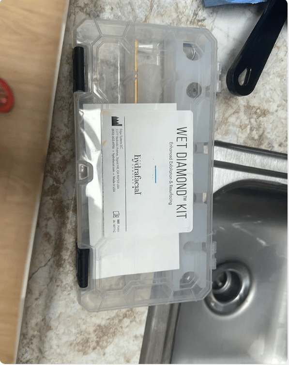 Hydrafacial Syndeo (2023) - Image 3
