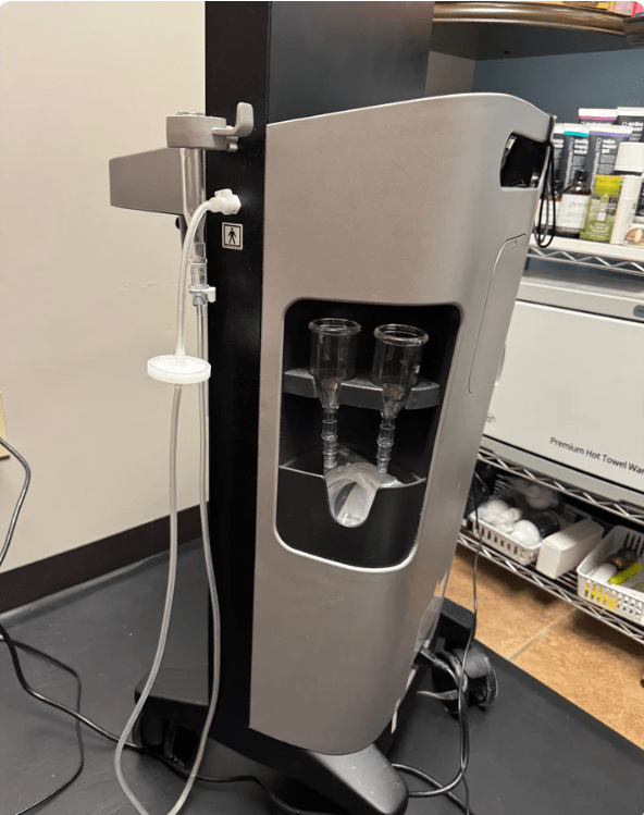 Hydrafacial: Syndeo (2022) - Image 4