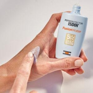 ISDIN Fusion Water SPF 50 Oil Control